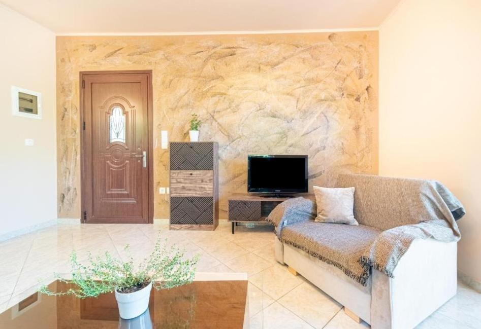 Faeax Guesthouse Línia المظهر الخارجي الصورة